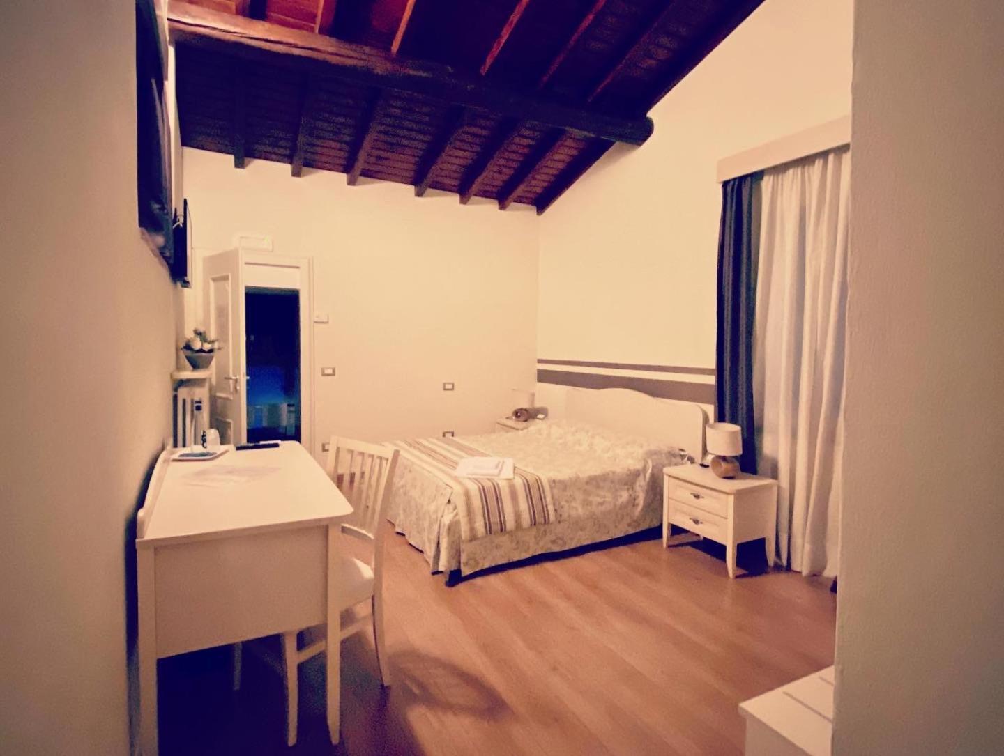 B&B Corte Delle Rose Castiglione Delle Stiviere Eksteriør bilde