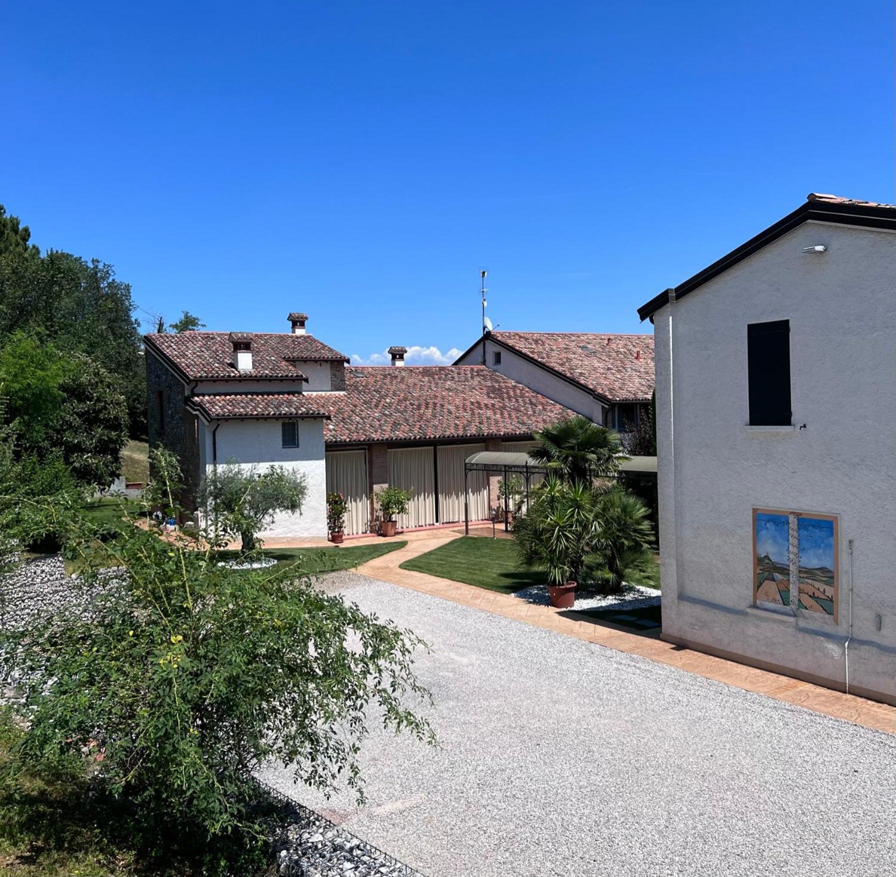 B&B Corte Delle Rose Castiglione Delle Stiviere Eksteriør bilde